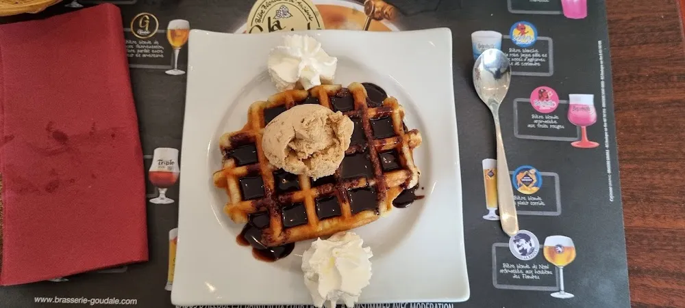 Gaufre Chocolat Chaud Glace À la Vanille